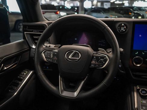 Certified 2025 Lexus GX 550 w/ Cold Area Package image 15