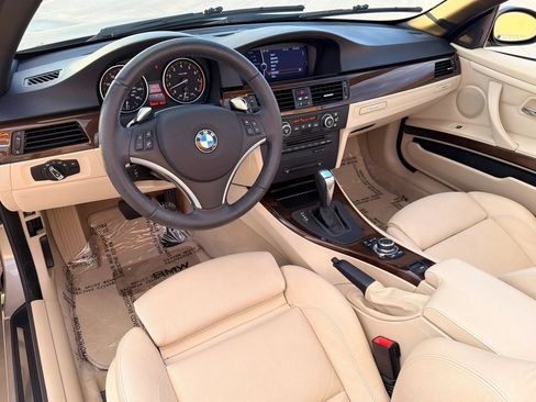 Used 2009 BMW 335i Convertible RWD image 15
