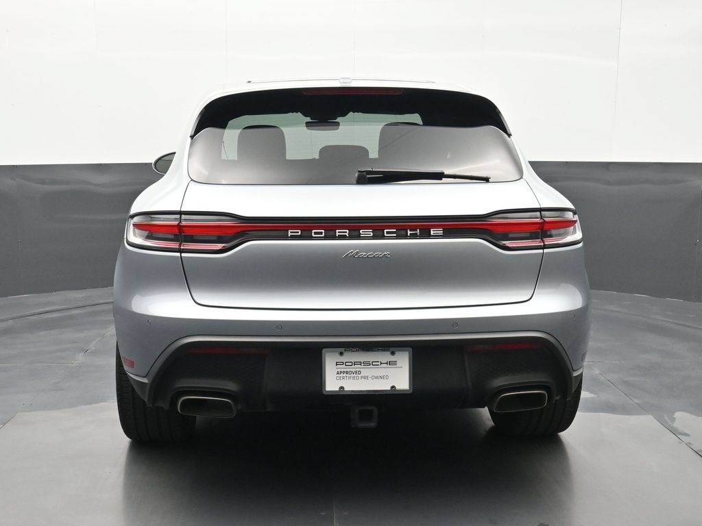 Certified 2025 Porsche Macan AWD/4WD image 20