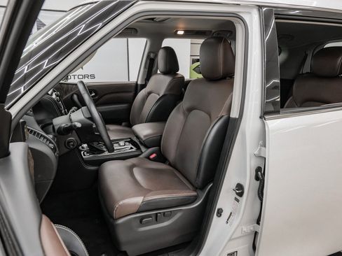 Used 2023 INFINITI QX80 Premium Select w/ Cargo Package image 38