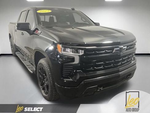 Used 2023 Chevrolet Silverado 1500 RST w/ Convenience Package II AWD/4WD image 9