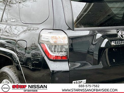 Used 2024 Toyota 4Runner SR5 AWD/4WD image 10
