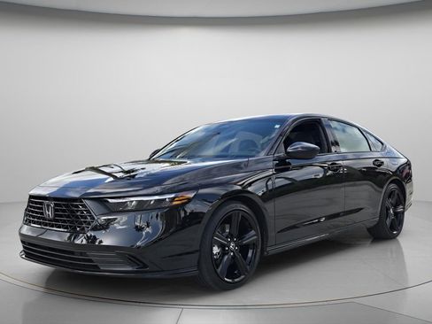 Certified 2025 Honda Accord Sport image 9