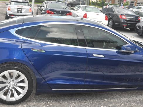 Used 2017 Tesla Model S 75 RWD image 4