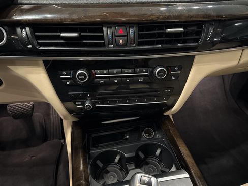 Used 2016 BMW X5 xDrive50i image 30