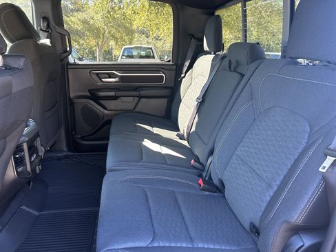 New 2026 RAM 1500 4x4 Crew Cab image 31