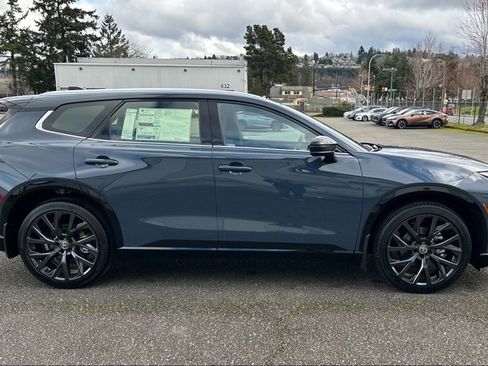 New 2026 Toyota Crown Signia image 4