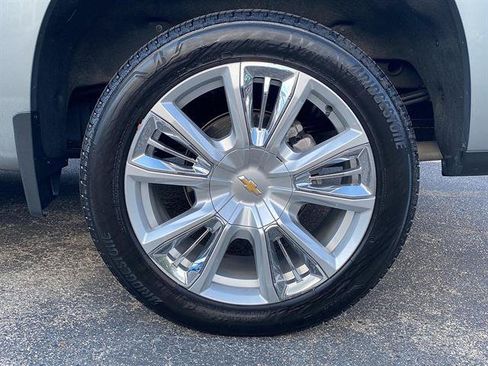 Used 2025 Chevrolet Silverado 1500 High Country AWD/4WD image 51