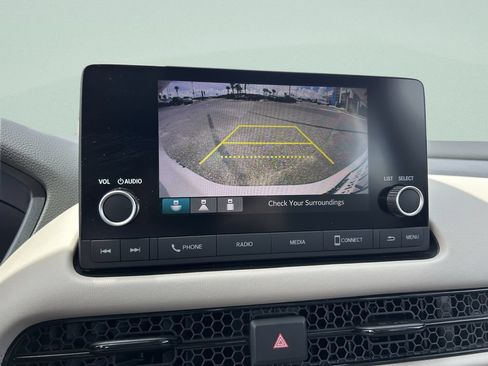 Used 2025 Honda HR-V LX image 25