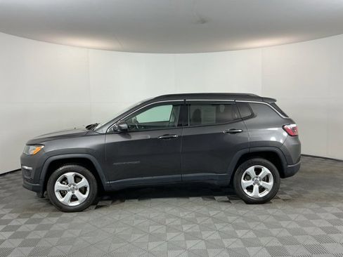 Used 2018 Jeep Compass Latitude w/ Popular Equipment Group image 8