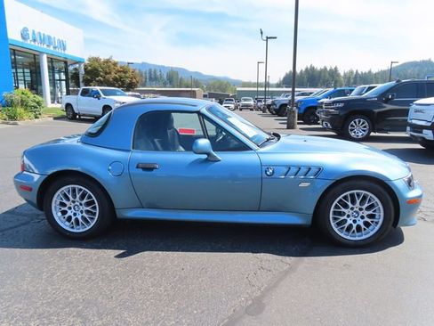 Used 2002 BMW Z3 2.5i RWD image 9