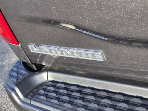 Used 2025 RAM 2500 Laramie w/ Sport Appearance Package AWD/4WD image 10