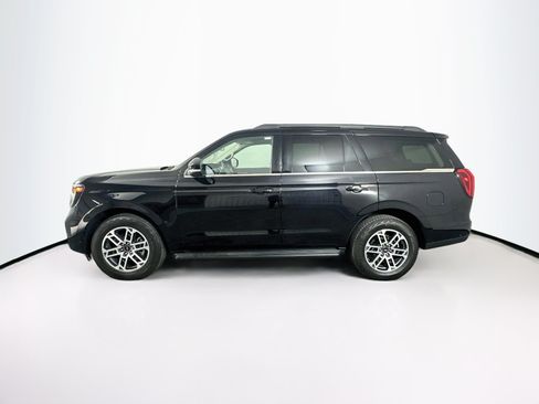 Used 2025 Ford Expedition Active AWD/4WD image 4