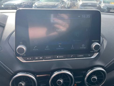 Used 2025 Nissan Sentra SV FWD image 20