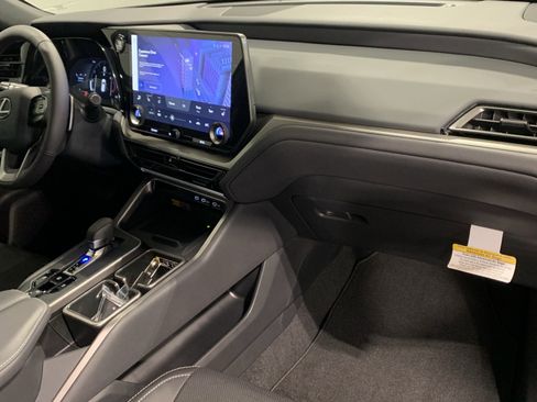 Certified 2025 Lexus TX 350 FWD image 42