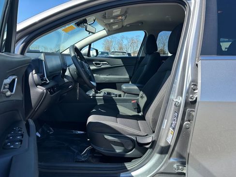 Used 2024 Kia Sportage LX FWD image 25