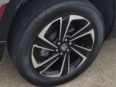 Certified 2025 Buick Enclave Sport Touring w/ Power Package FWD image 7