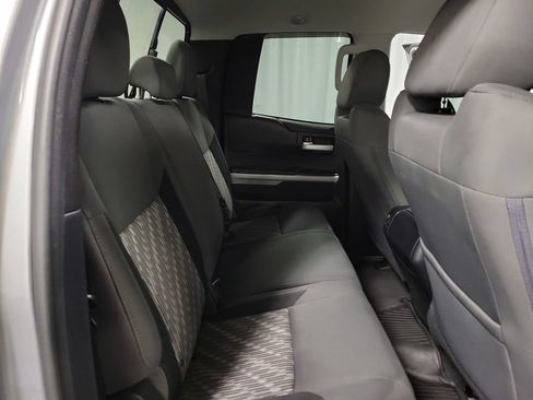 Used 2019 Toyota Tundra SR5 w/ SR5 Upgrade Package AWD/4WD image 32