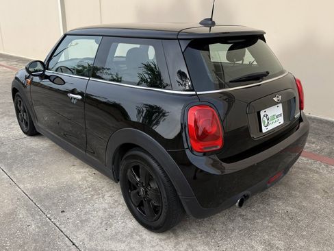 Used 2016 MINI Cooper 2-Door Hardtop FWD image 5