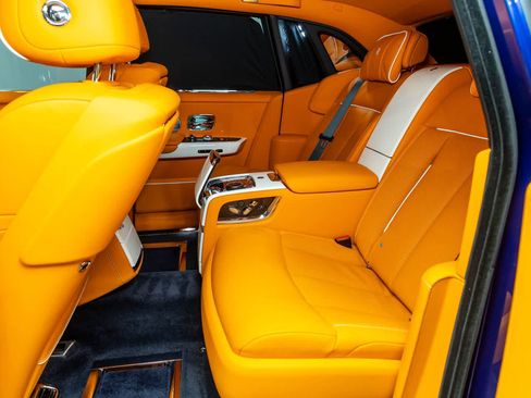 Used 2023 Rolls-Royce Phantom Sedan w/ The Phantom Package RWD image 68
