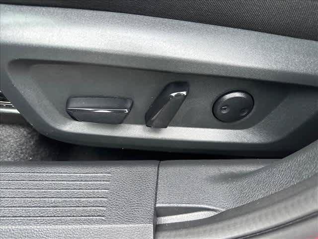 Used 2026 Nissan Rogue SV FWD image 16