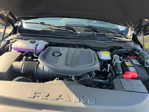 New 2026 RAM 1500 Laramie AWD/4WD image 39
