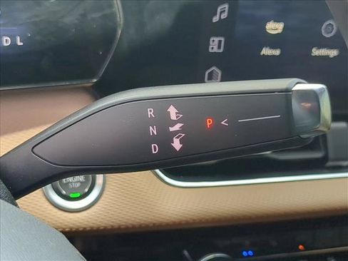 Used 2025 Chevrolet Equinox ACTIV w/ Safety and Technology Package FWD image 12