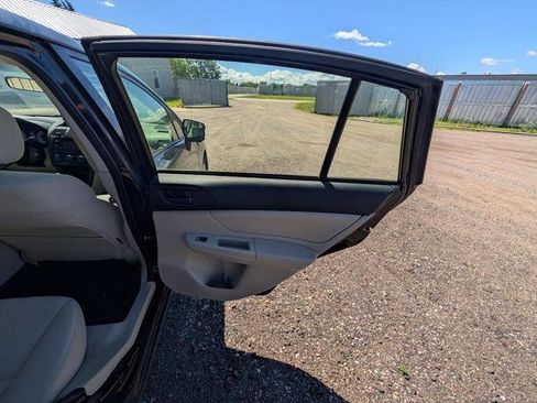 Used 2013 Subaru Impreza 2.0i AWD/4WD image 28