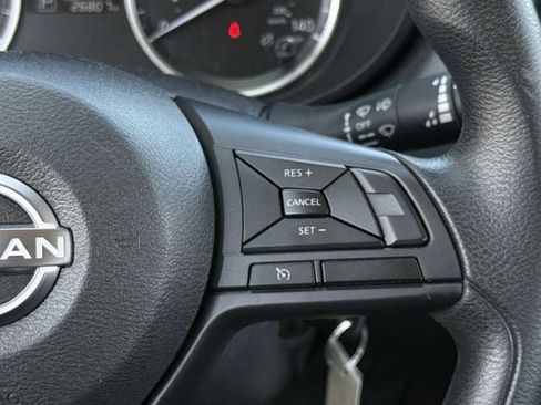 Used 2025 Nissan Versa S FWD image 14