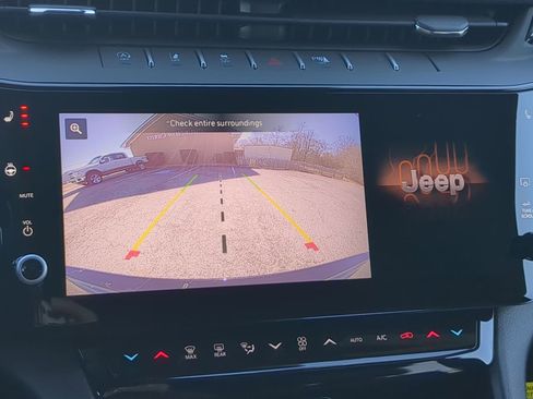 New 2026 Jeep Grand Cherokee Altitude image 19