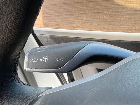 Used 2020 Tesla Model 3 Long Range image 32