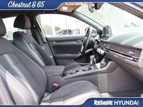 Used 2023 Honda Civic Sport image 10
