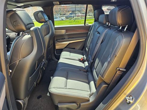 New 2026 Cadillac Vistiq Sport AWD/4WD image 17