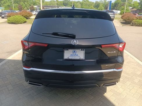 Used 2023 Acura MDX SH-AWD w/ Technology Package image 4