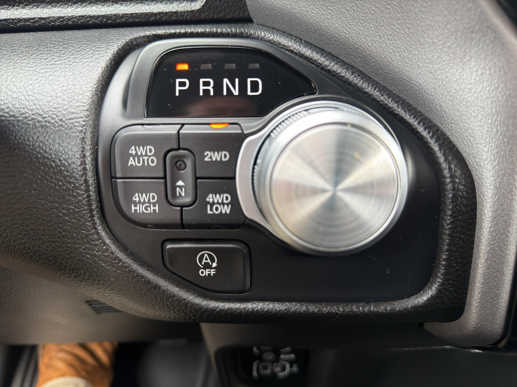 Used 2025 RAM 1500 Laramie AWD/4WD image 12