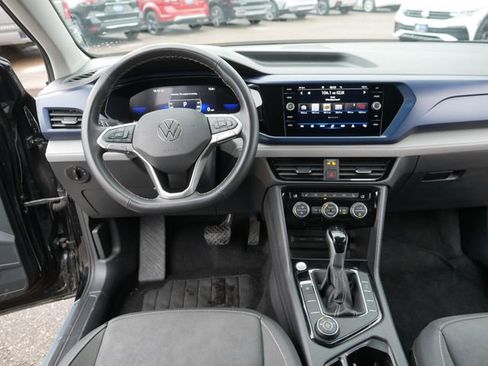 Certified 2024 Volkswagen Taos SE image 21