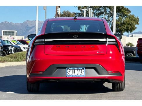 New 2026 Toyota Prius Plug-In Hybrid image 5