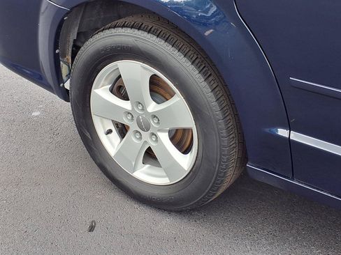 Used 2013 Dodge Grand Caravan SE FWD image 27