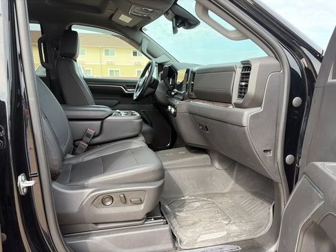 Used 2023 GMC Sierra 1500 SLT AWD/4WD image 24