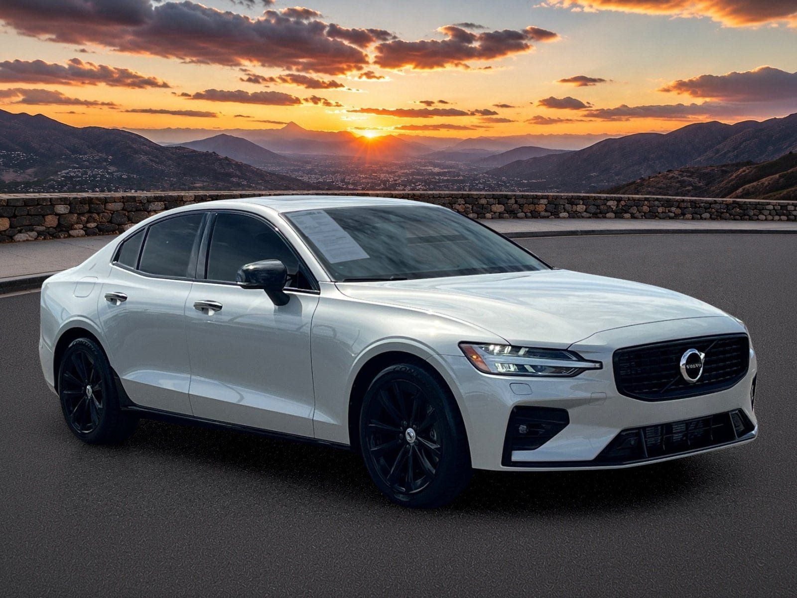 Used 2022 Volvo S60 B5 Momentum w/ Premium Package FWD image 7