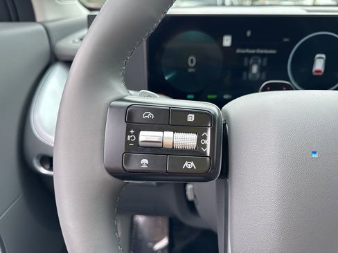 Used 2026 Hyundai Ioniq 9 Limited image 36