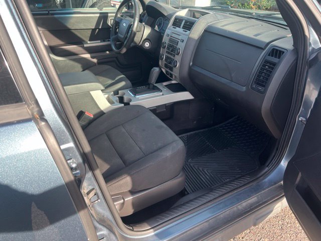Used 2010 Ford Escape XLT AWD/4WD image 13