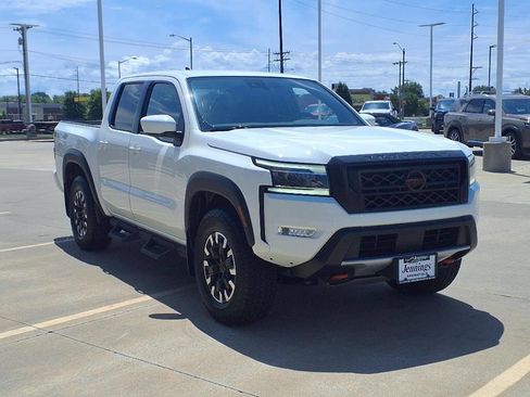 Used 2023 Nissan Frontier PRO-4X w/ Tow Package image 7