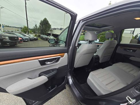 Used 2017 Honda CR-V EX image 15