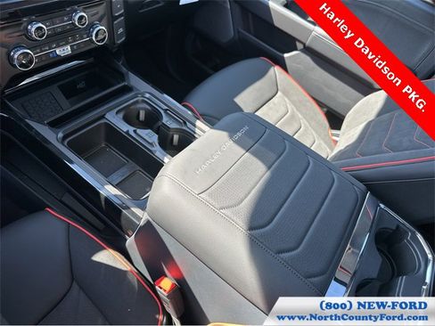 New 2026 Ford F250 Lariat w/ Black Appearance Package image 33