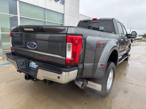 Used 2018 Ford F350 Lariat w/ Chrome Package AWD/4WD image 5