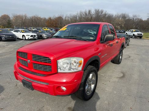 Used 2007 Dodge Ram 1500 Truck SLT image 2