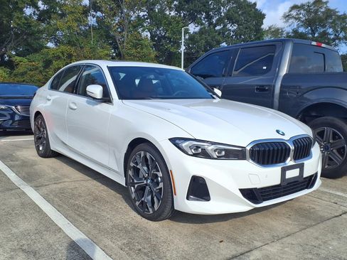Used 2026 BMW 330i Sedan w/ Premium Package RWD image 1