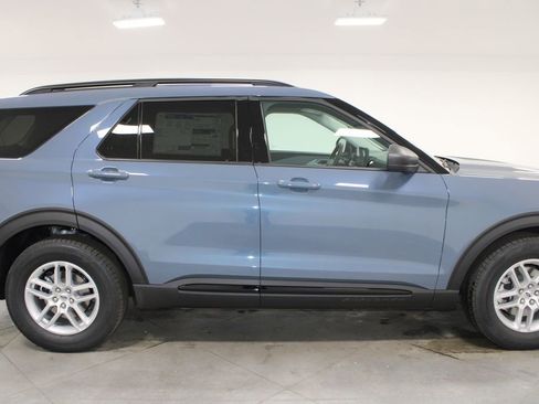 New 2026 Ford Explorer Active image 11
