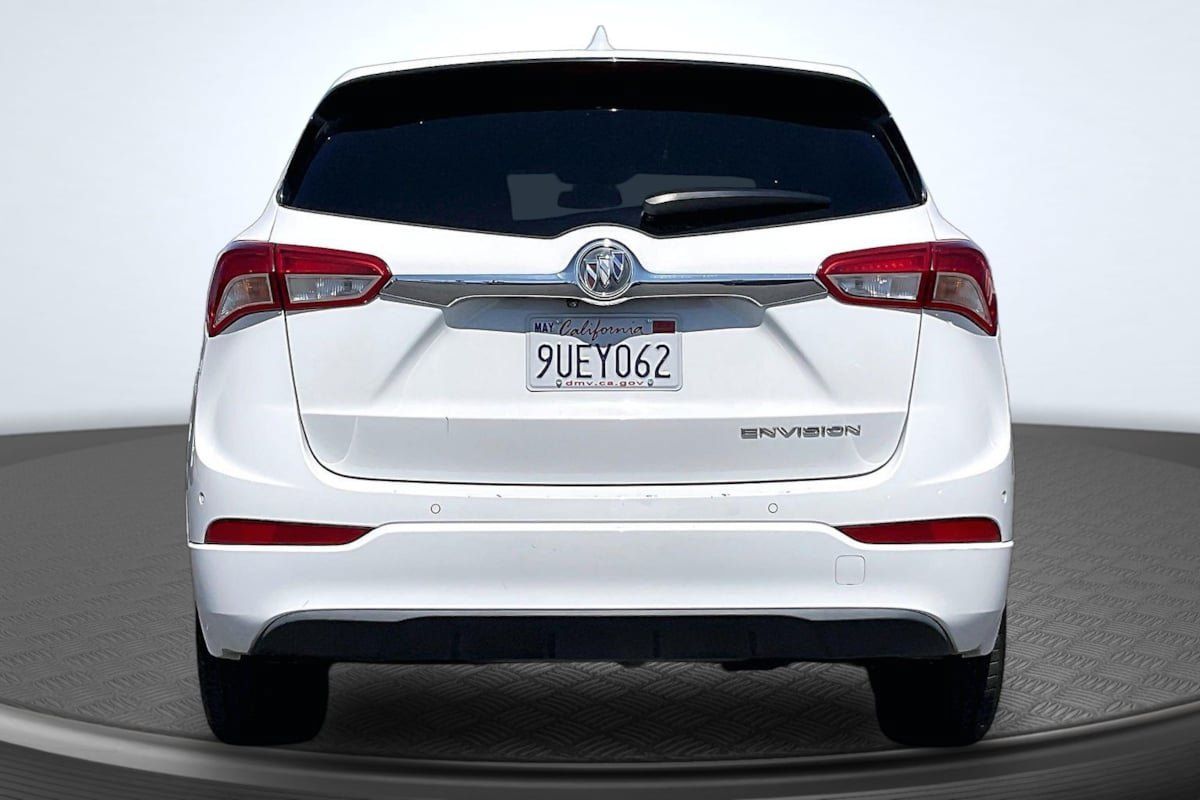 Used 2020 Buick Envision Essence w/ LPO, Cargo Package FWD image 4